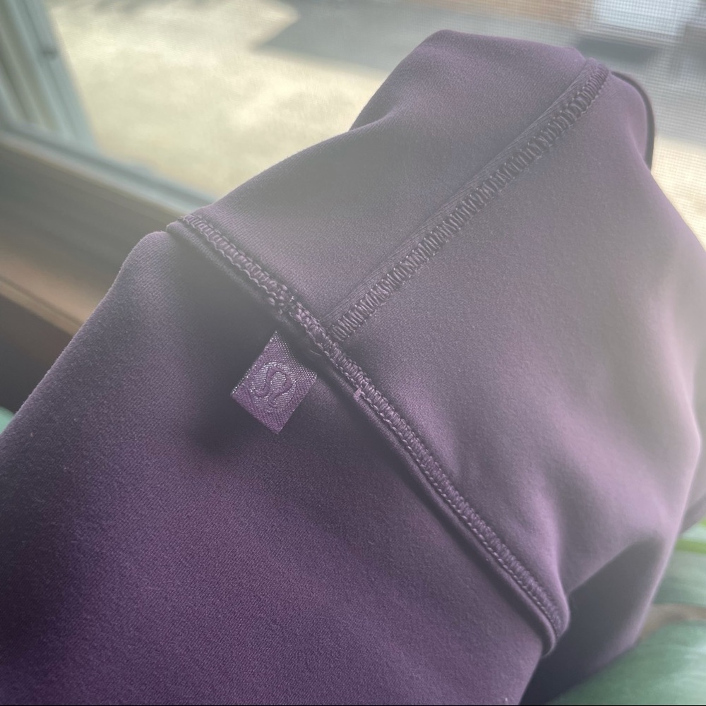 Lululemon Power Pivot Tank - Picture 3 of 3